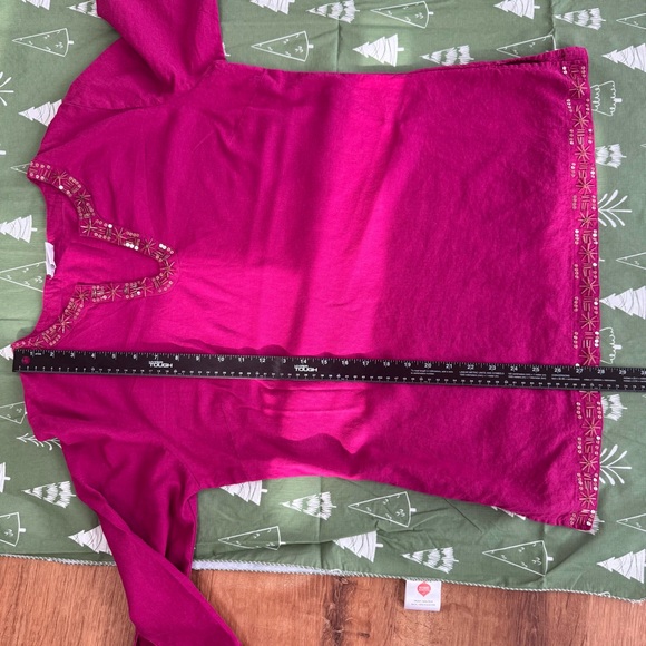 Jaclyn Smith Women's L Raspberry Red Sequin Beaded V-Neck 3/4 Sleeve Tunic Top - Picture 12 of 12